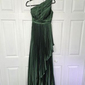Green One-Shoulder Dress